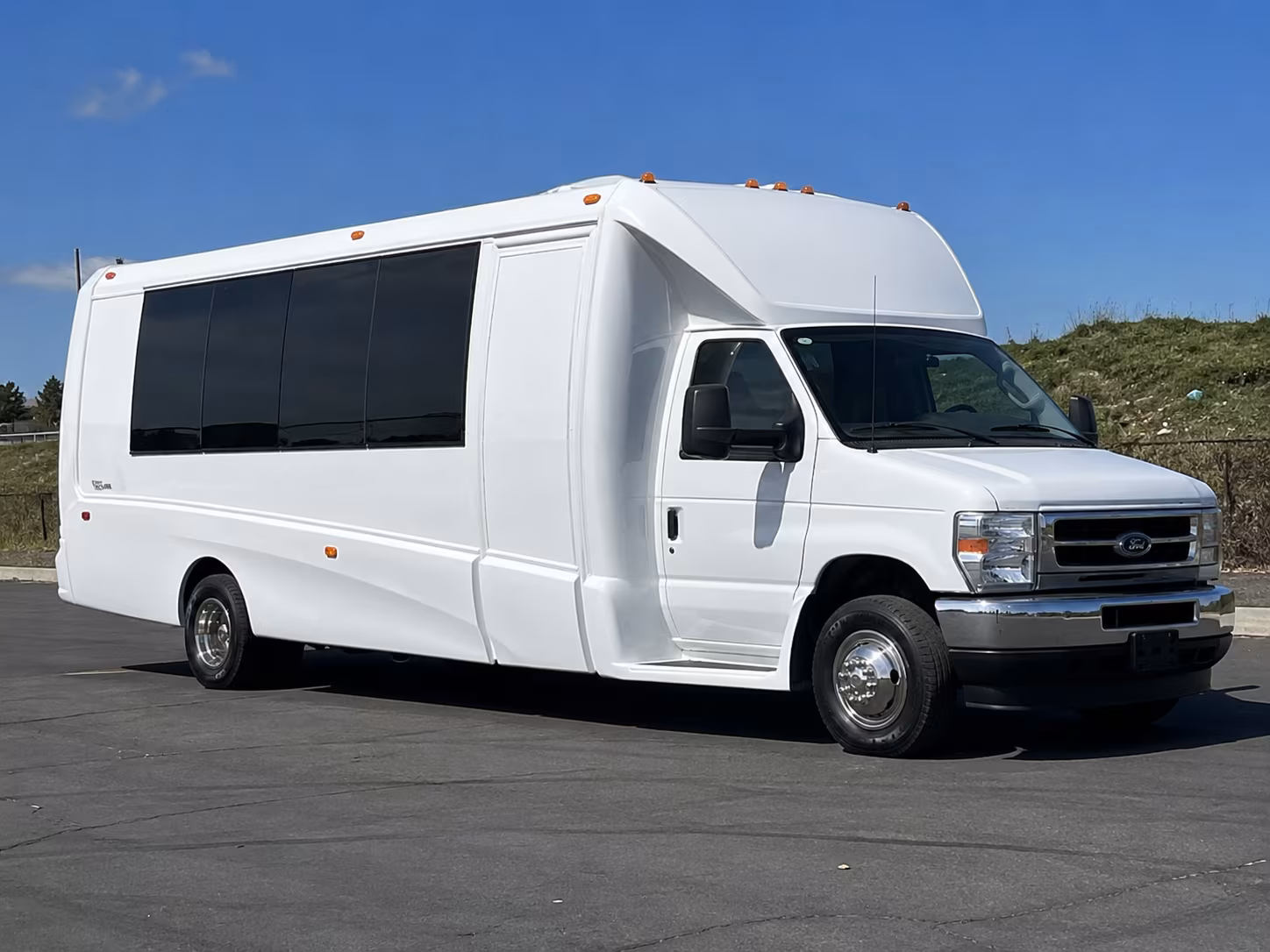 Buffalo Birthday, Sweet 16, & Quinceañera Transportation group transportation
